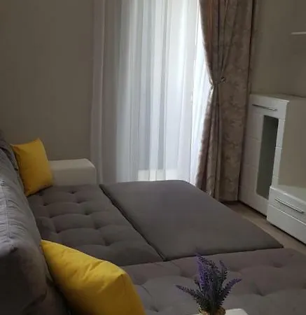 アパート Lumidee Apartament