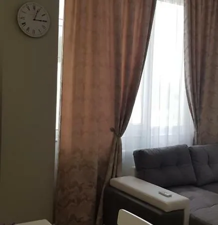 アパート Lumidee Apartament ナボダリ